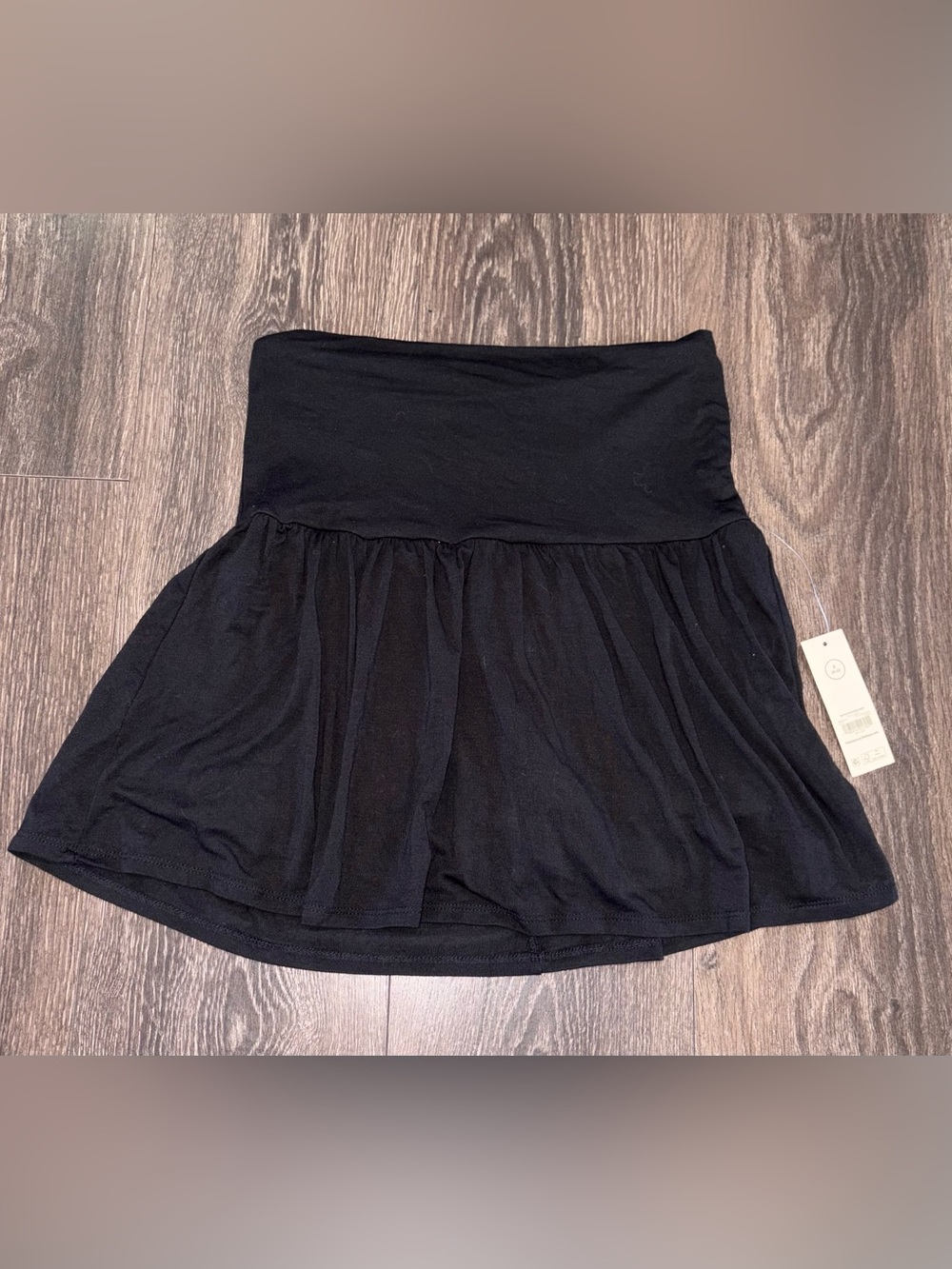 NB FLDOVR Mini Skort in Black Soot size small 4/6